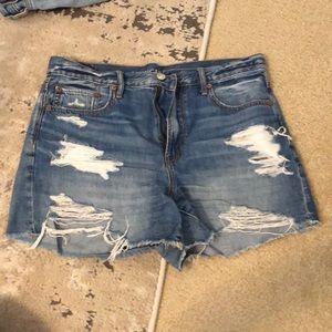 American Eagle 90s Boyfriend Shorts